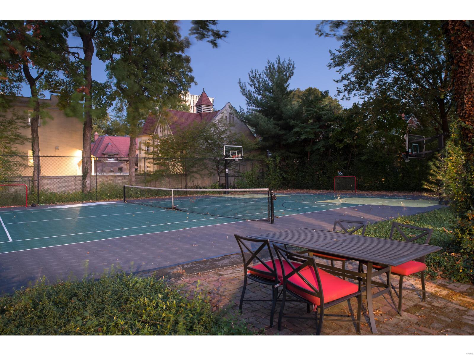 Westmoreland Place - Residential