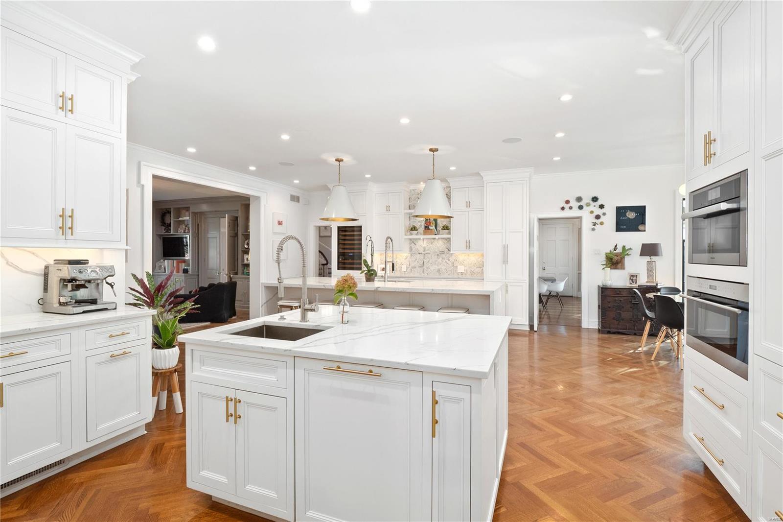 Westmoreland Place - Residential