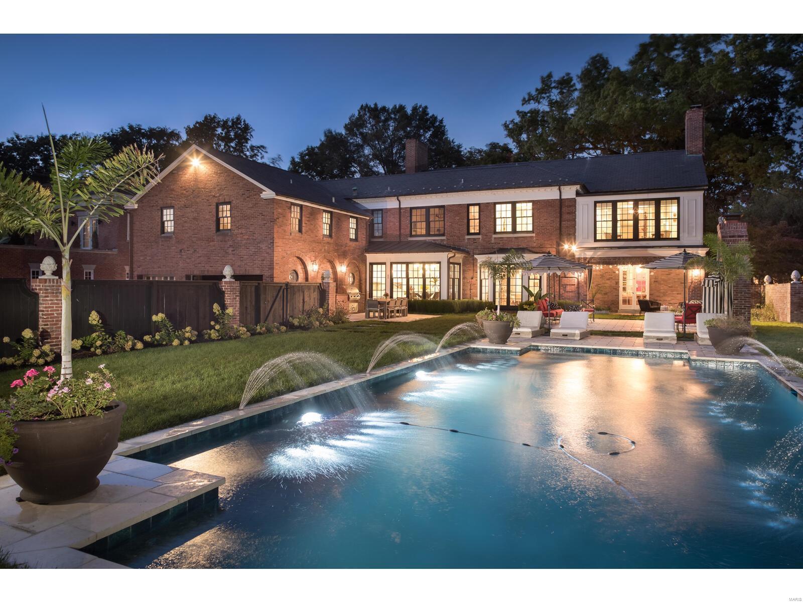 Westmoreland Place - Residential