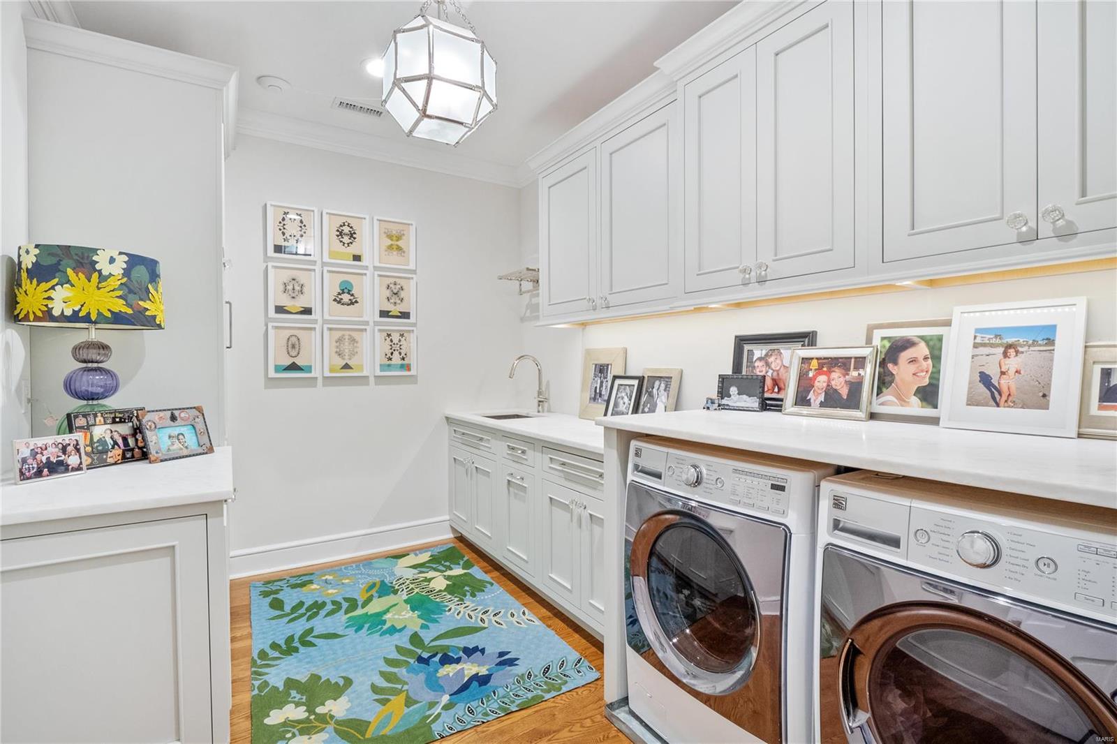 Westmoreland Place - Residential