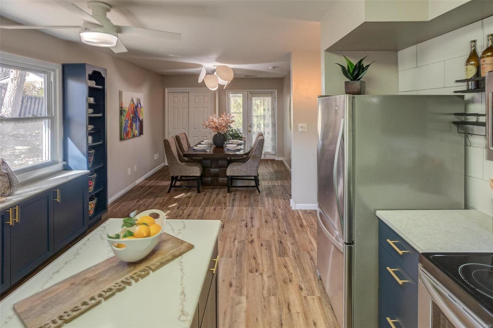 Edwardsville, Illinois 62025, United States, 3 Bedrooms Bedrooms, ,2 BathroomsBathrooms,Residential,Pending,31405