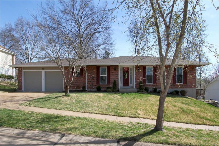 You will love this wonderful  3 BR, 2.5 bath  ranch home in desirable Big Bend Woods subdivision.  This home has a great open floor plan with beautiful crown molding in foyer, dining room, and family room and built-in bookcases in family room. Enjoy all the extra living space in this home with the finished lower level with family room with fireplace, rec room and a sleeping room.  Some updates featured in this home are new carpeting on main level-2016, downstairs carpet-2014, ceiling fans-2013, roof and gutters-2014, Front windows, front door and sliding glass door-2012, built-in bookshelves in family room-2013, stainless steel kitchen appliances-2015, and new landscaping in front-2012.