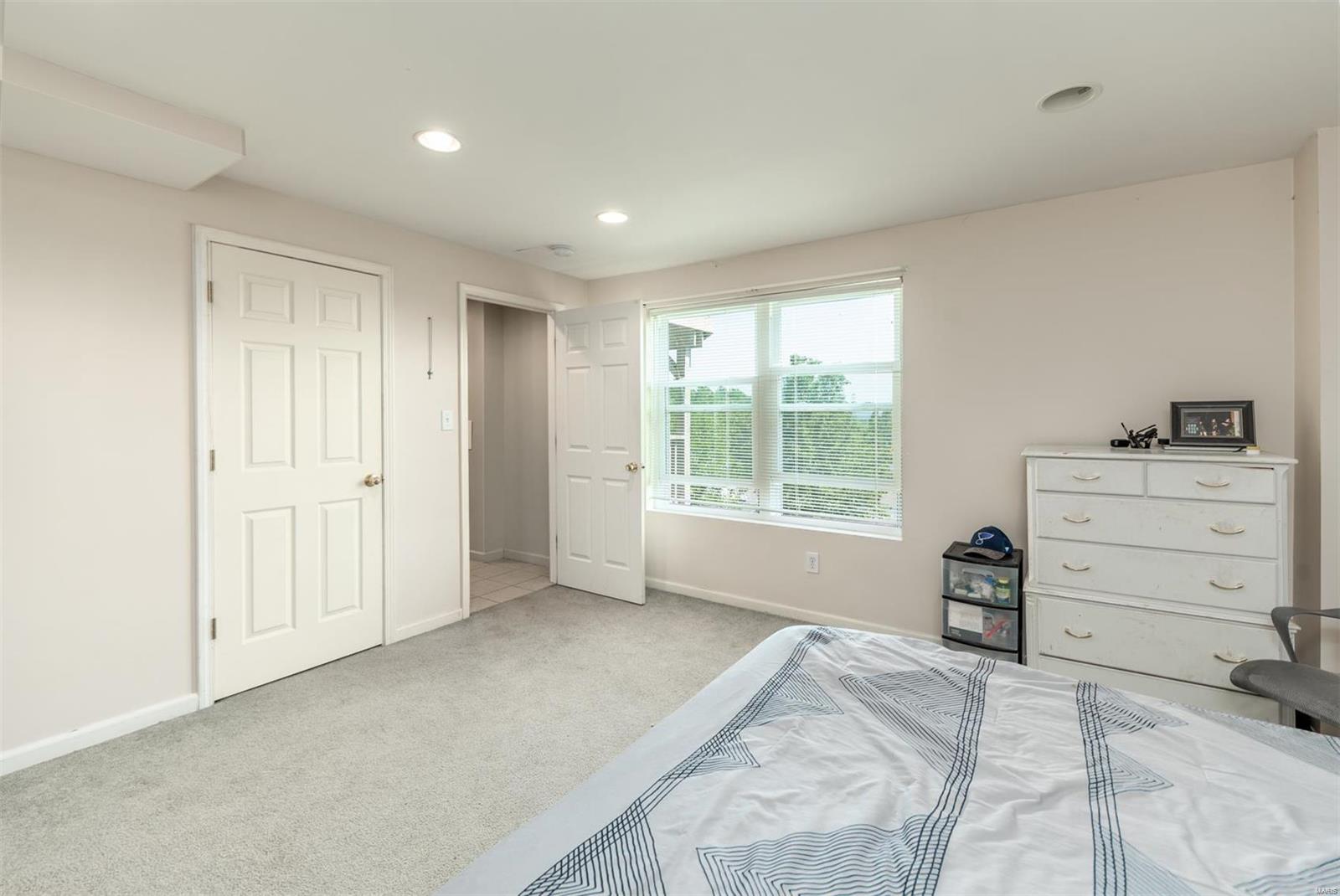 Rockwood Forest 02 - Residential Lease