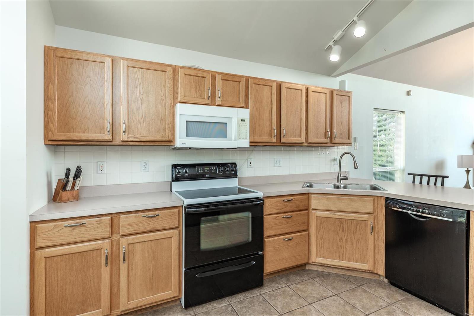 Rockwood Forest 02 - Residential Lease