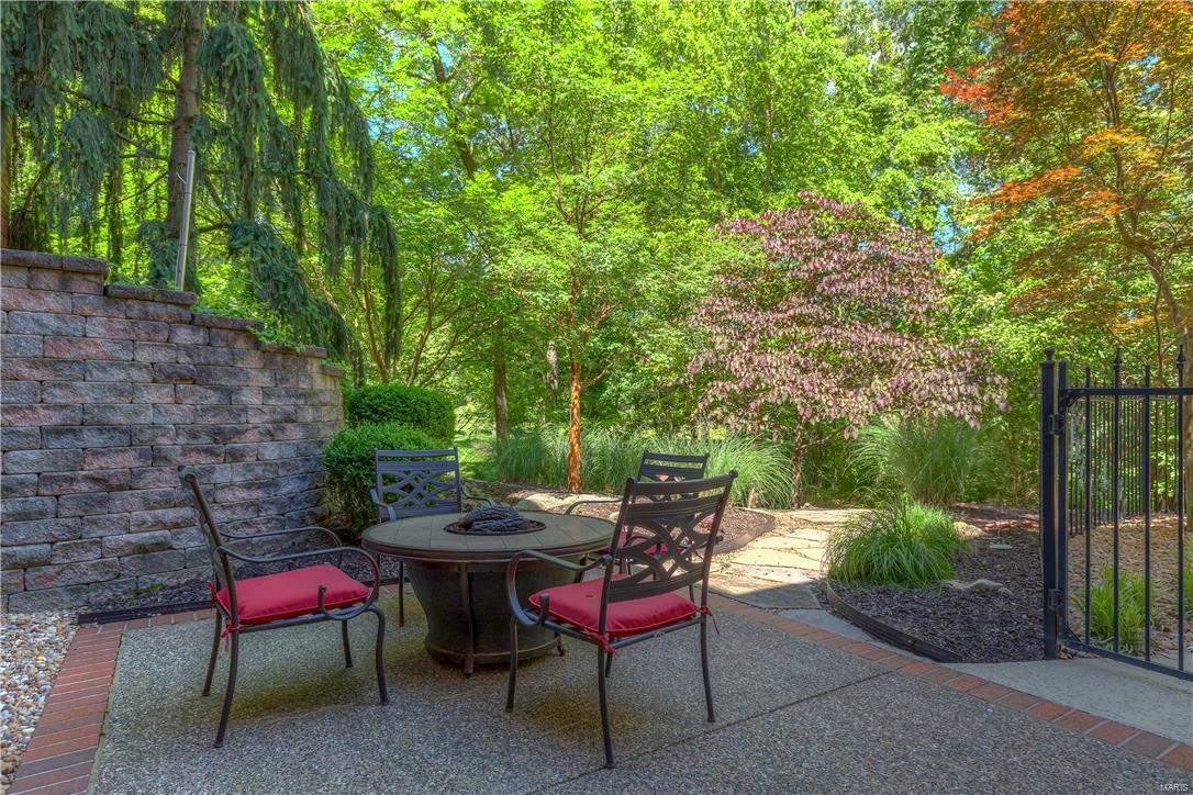 Shepard Oaks - Residential