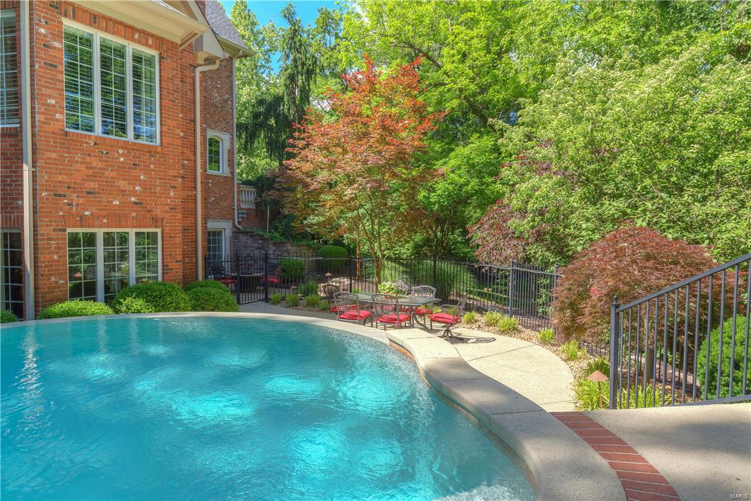 Shepard Oaks - Residential