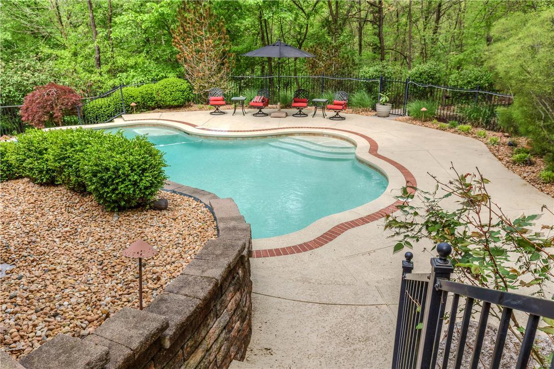 Shepard Oaks - Residential