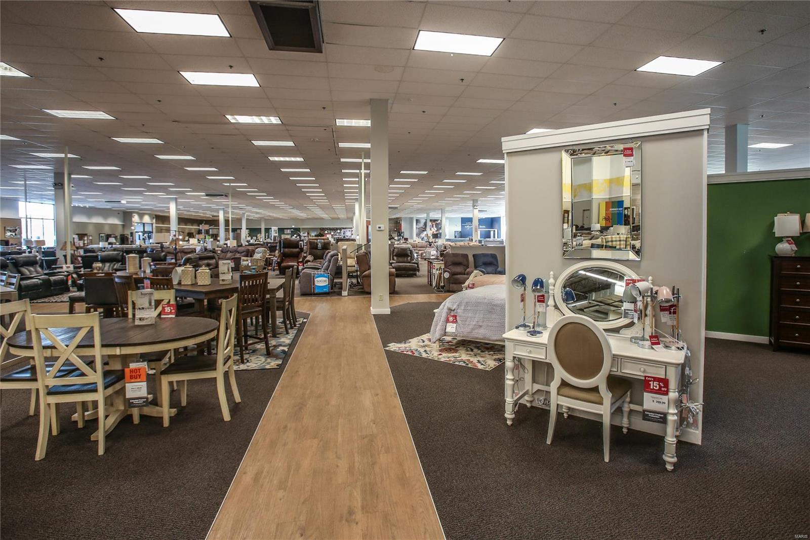 Northwest Plaza 4 Lt 5 & Northwest - Commercial Sale