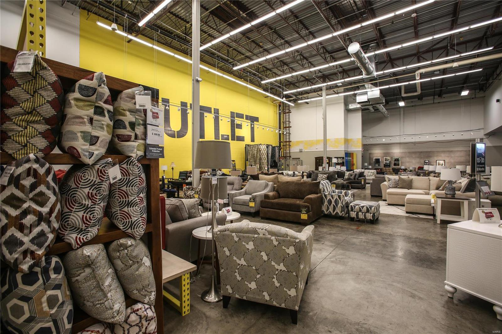 Northwest Plaza 4 Lt 5 & Northwest - Commercial Sale