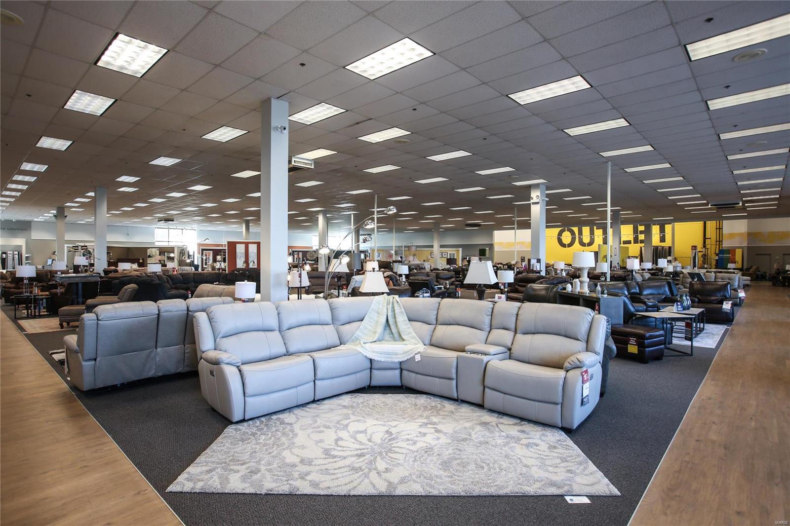 Northwest Plaza 4 Lt 5 & Northwest - Commercial Sale