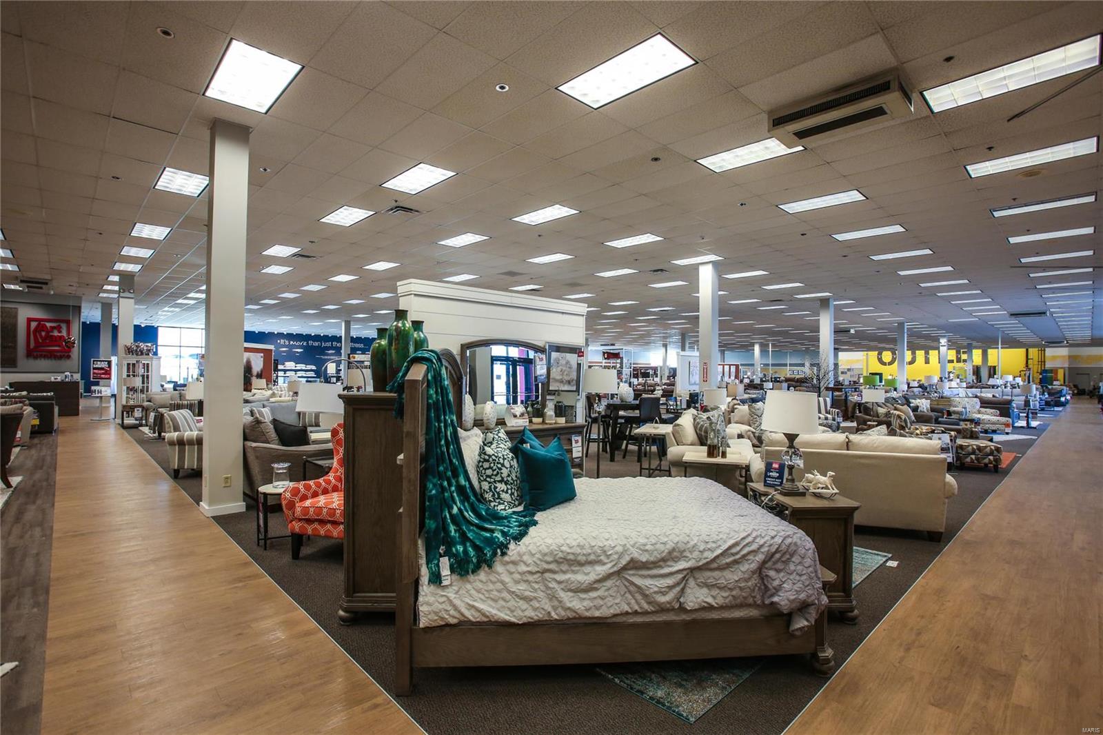 Northwest Plaza 4 Lt 5 & Northwest - Commercial Sale