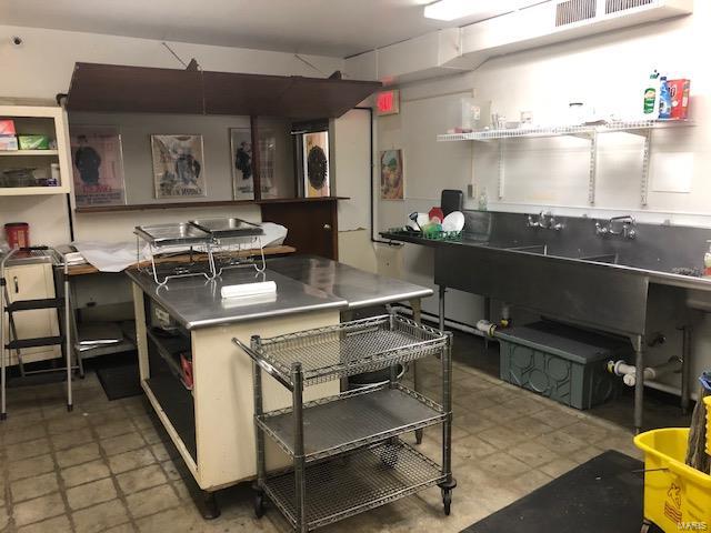 J M Berrys Add To Brentwood Station - Commercial Sale