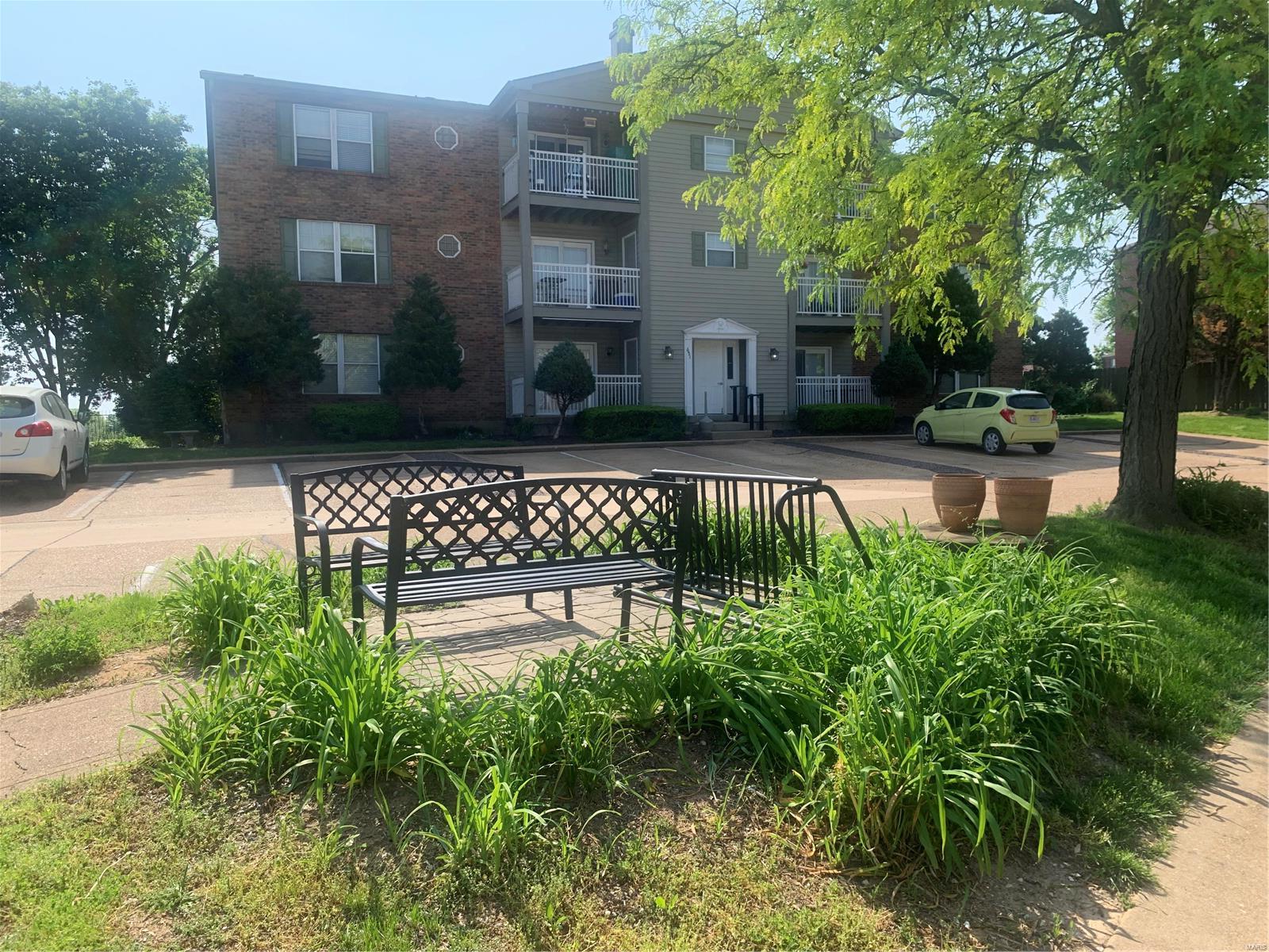 G J Garden Condo Ph 02 - Residential Income