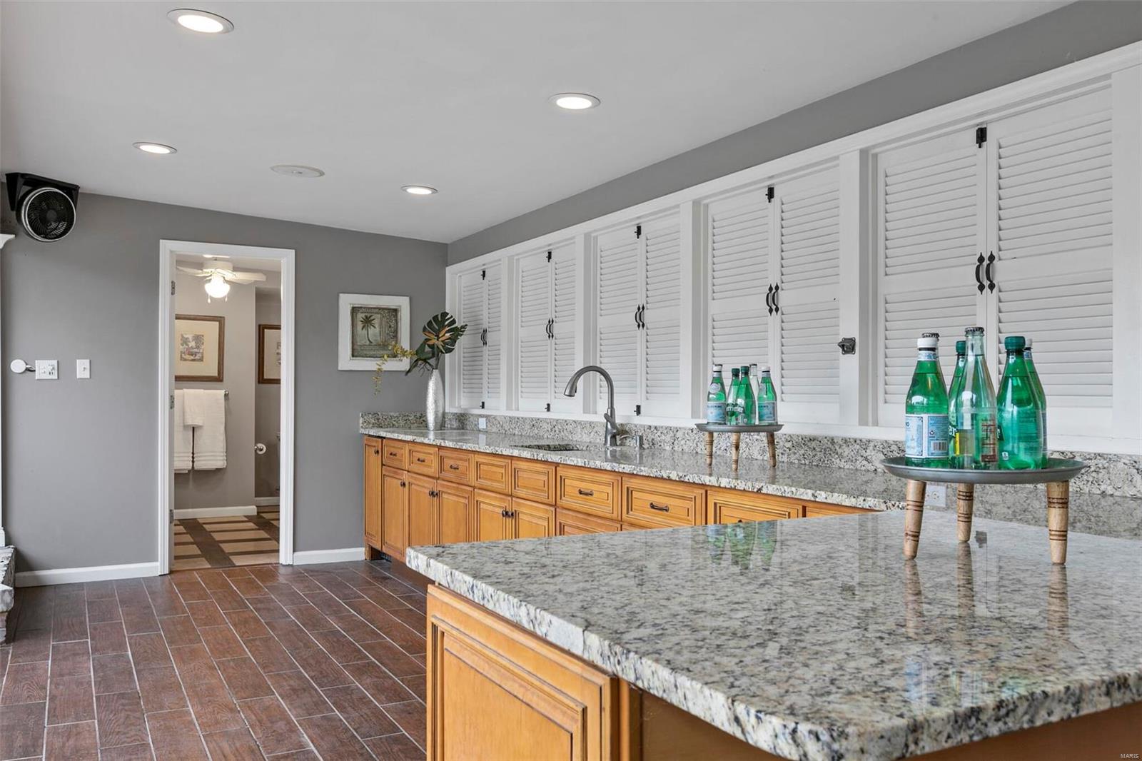 Ballas Courts - Residential