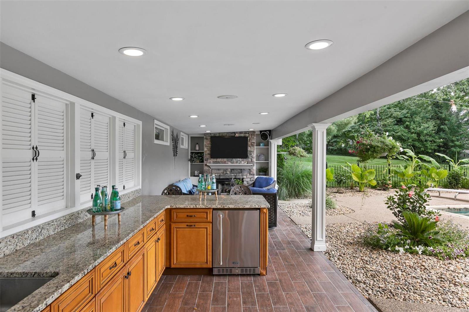 Ballas Courts - Residential