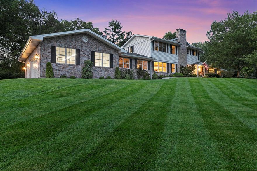 Modern, open, stylish & sophisticated describe this stunning 4,385 sq ft renovated 1.5 story on 1+ acre wooded lot in desired Town & Country. 4 bdrm, 3 ½ bath. Entertainer's dream! High quality finishes, attention to detail & amazing outdoor space make this home stand out above the rest! Inground pool w/ new Pebble Tec surface, all new equip & heat pump. Fabulous newly remodeled pool house w/ wet bar, fridge & ice, sitting area, 1/2 bath/changing rm & wb FP. Inside features new designer kitchen w/ high end appliances, beautiful top of the line cabinetry & spectacular quartz countertops. Breakfast rm, liv rm w/ gas FP, formal din rm, fam rm w/ wb FP, sun rm & amazing full wet bar w/ fridge, ice & wine. Rich hardwood flooring on main level, main floor laundry & designer mud room w/ his/hers message centers. Main floor mbdrm ste features designer master bath w/ o/s shower & heated floor, custom master WI closet & more! O/S 3 car gar, 3 zoned HVAC, new roof, maint-free ext & sprinkler sys. Additional Rooms: Mud Room, Sun Room