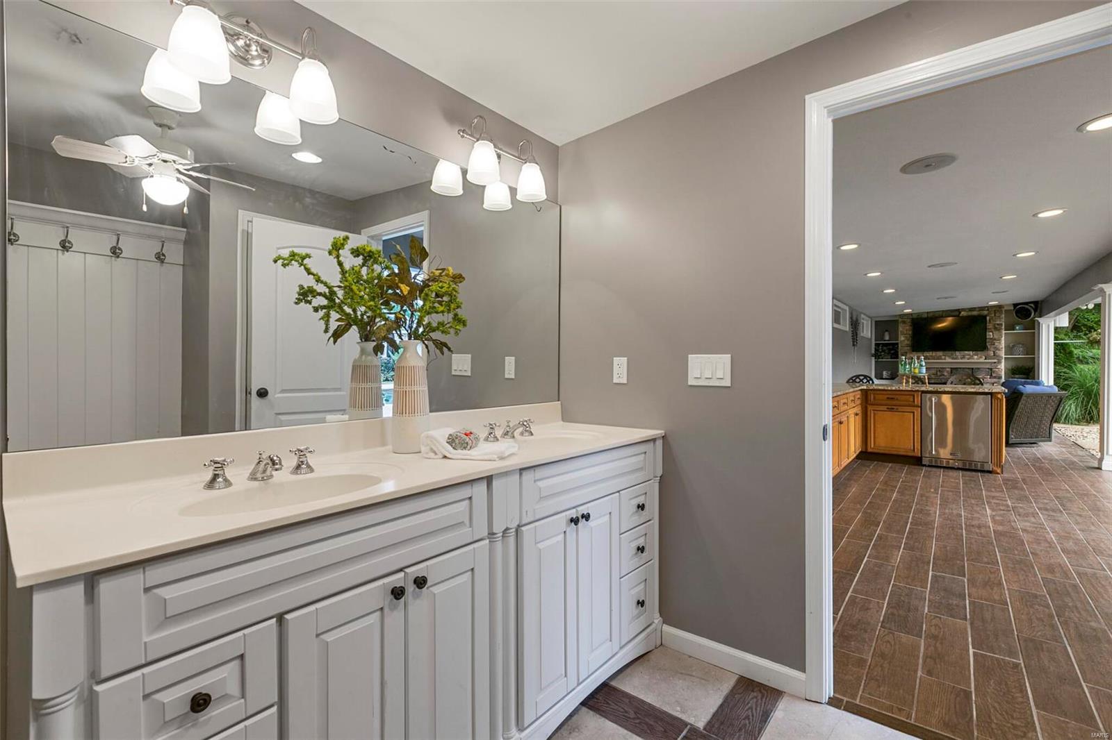 Ballas Courts - Residential