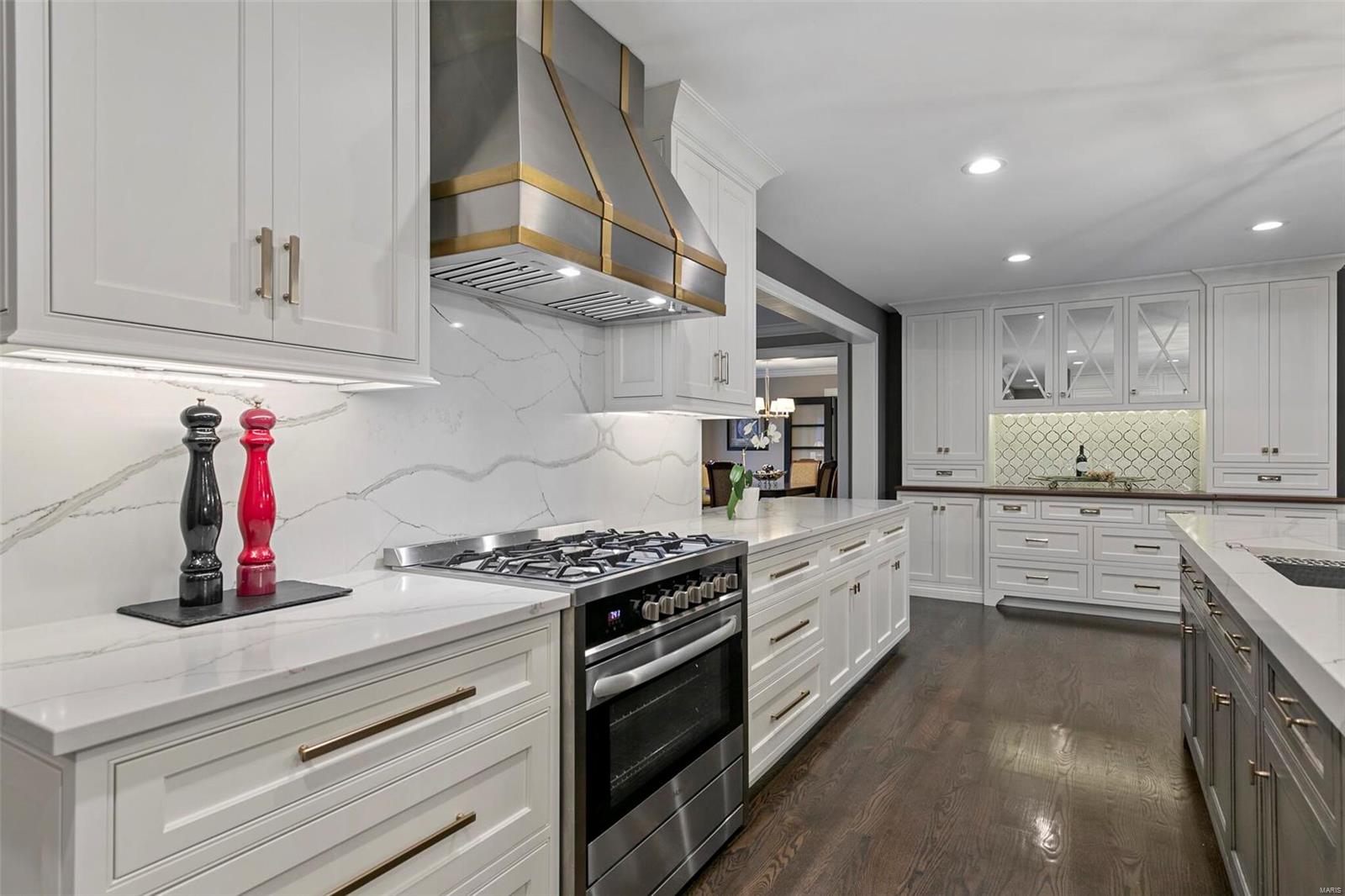 Ballas Courts - Residential