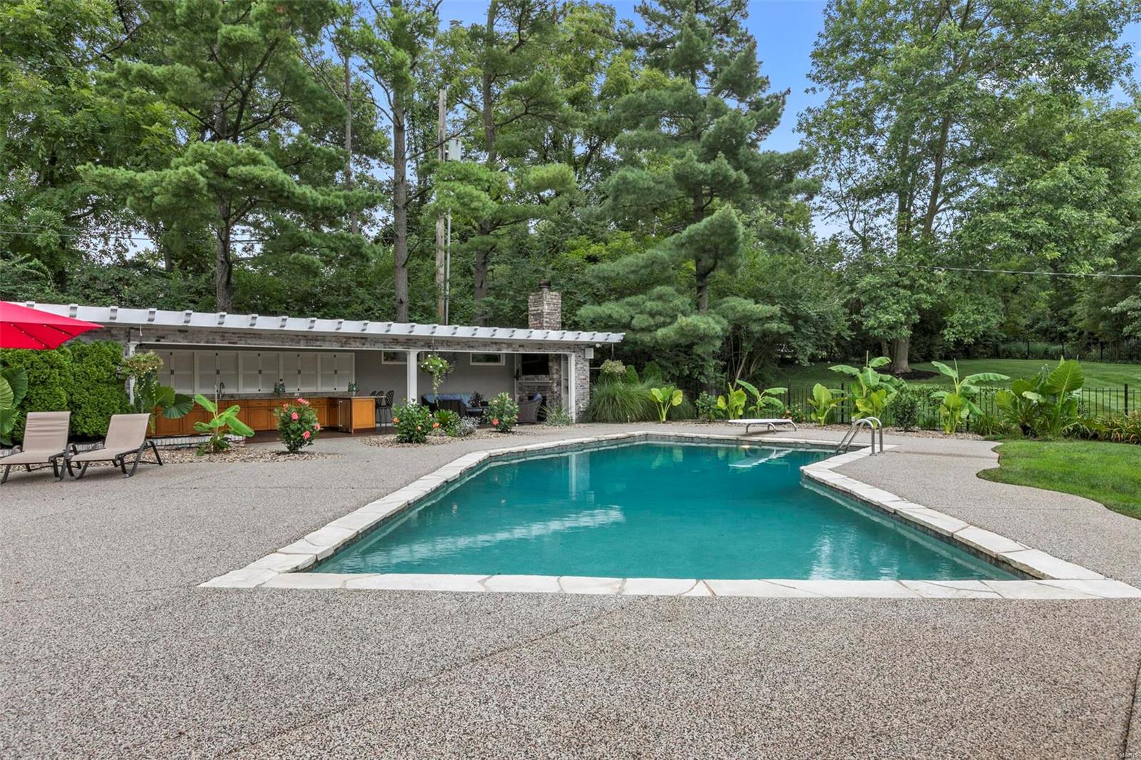 Ballas Courts - Residential