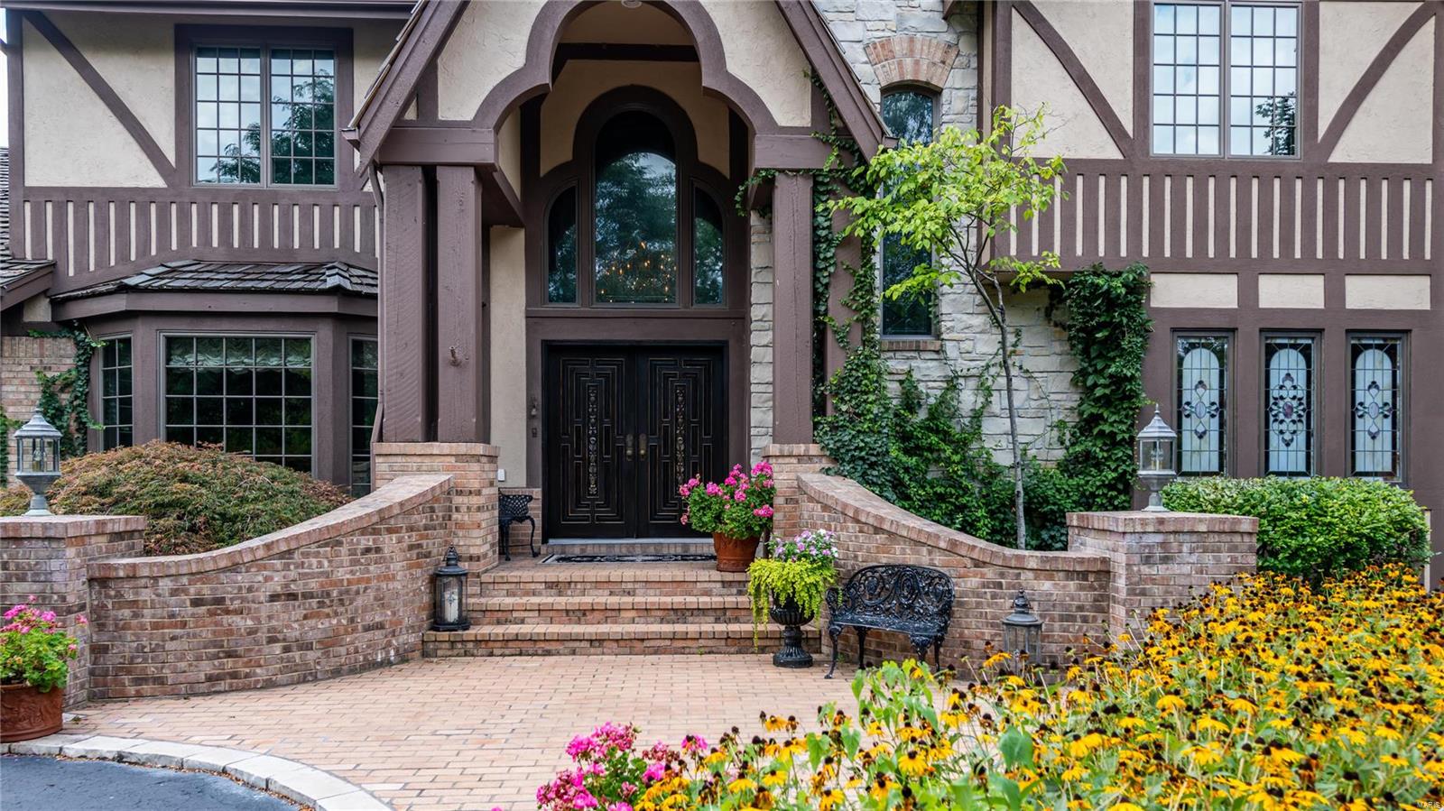 Camfield Square - Residential