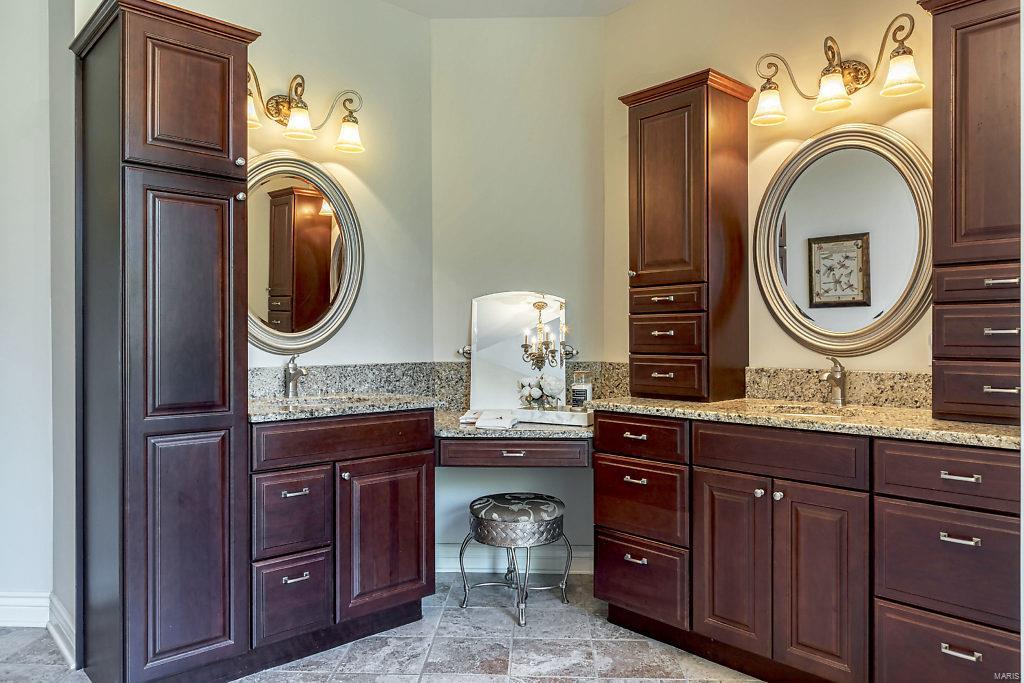 Grey Oaks - Residential