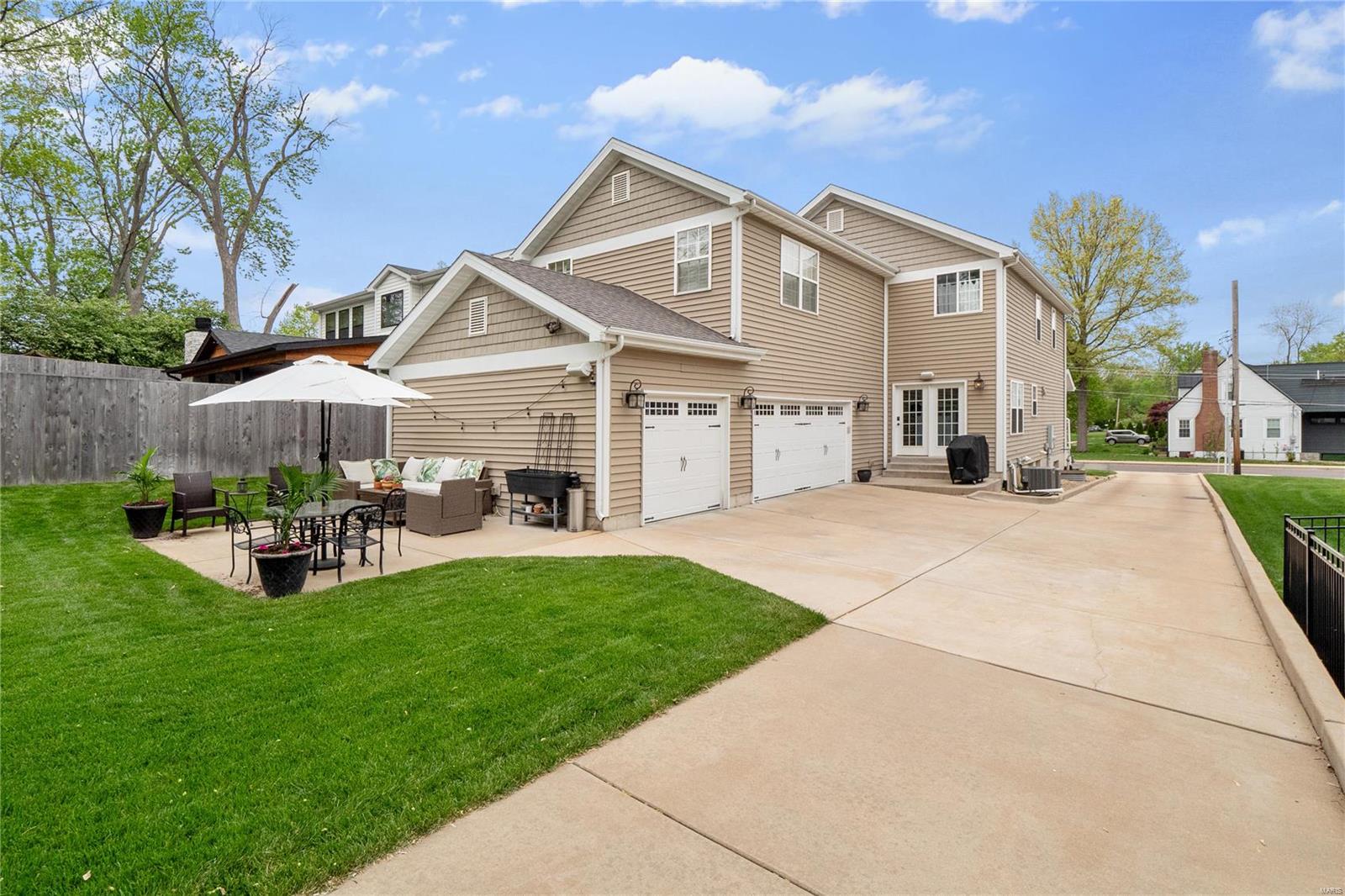 Oakland Terrace - Residential