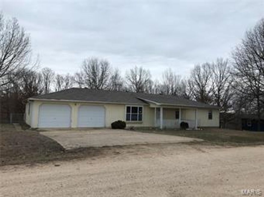 This ranch style home features three bedrooms and two full bathrooms and sets on a quiet street and a large lot. Call today for additional information or to schedule a showing. SpecialListingConditions: Foreclosure