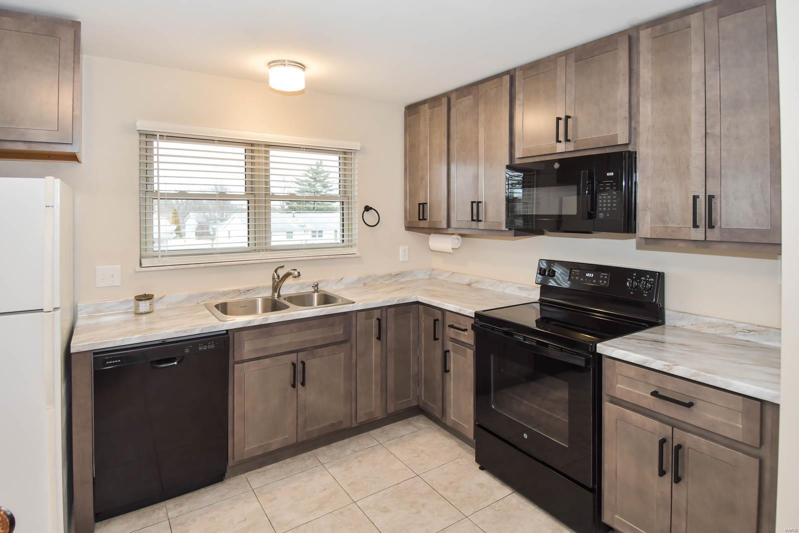 Bentley Farms - Residential Lease