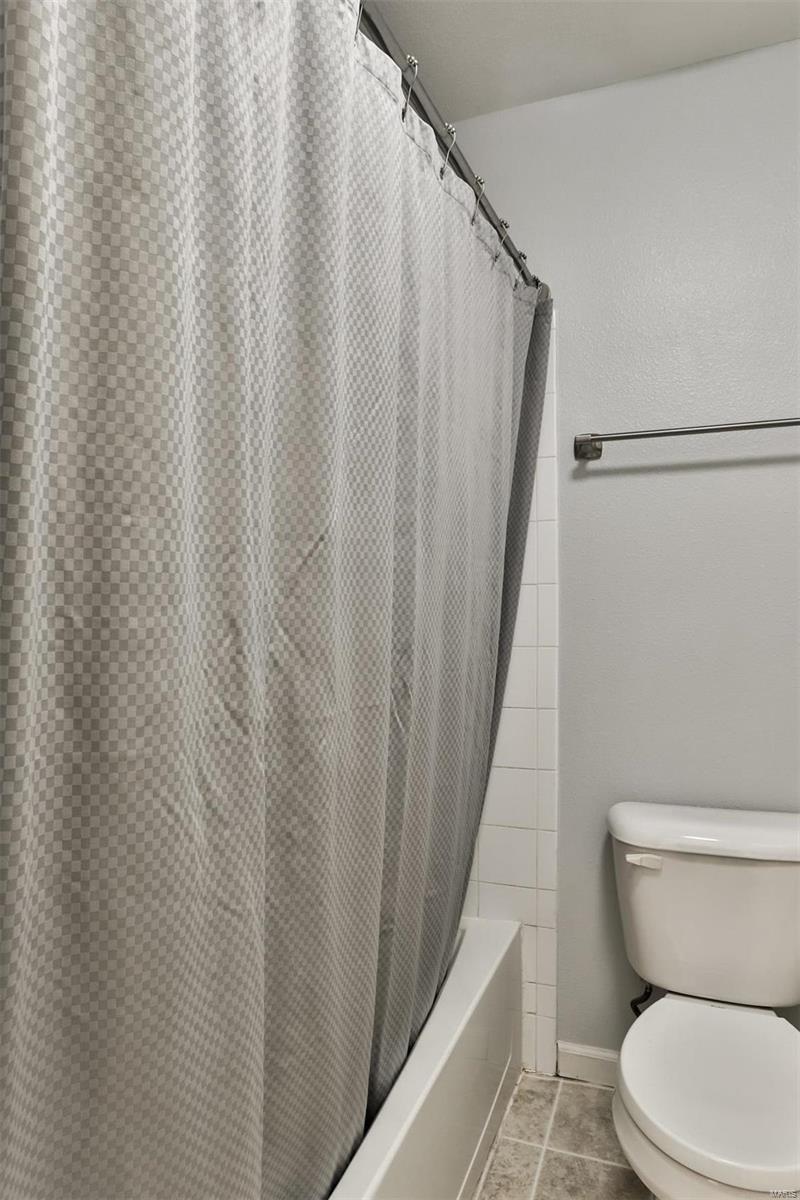 Greenbriar Condo - Residential