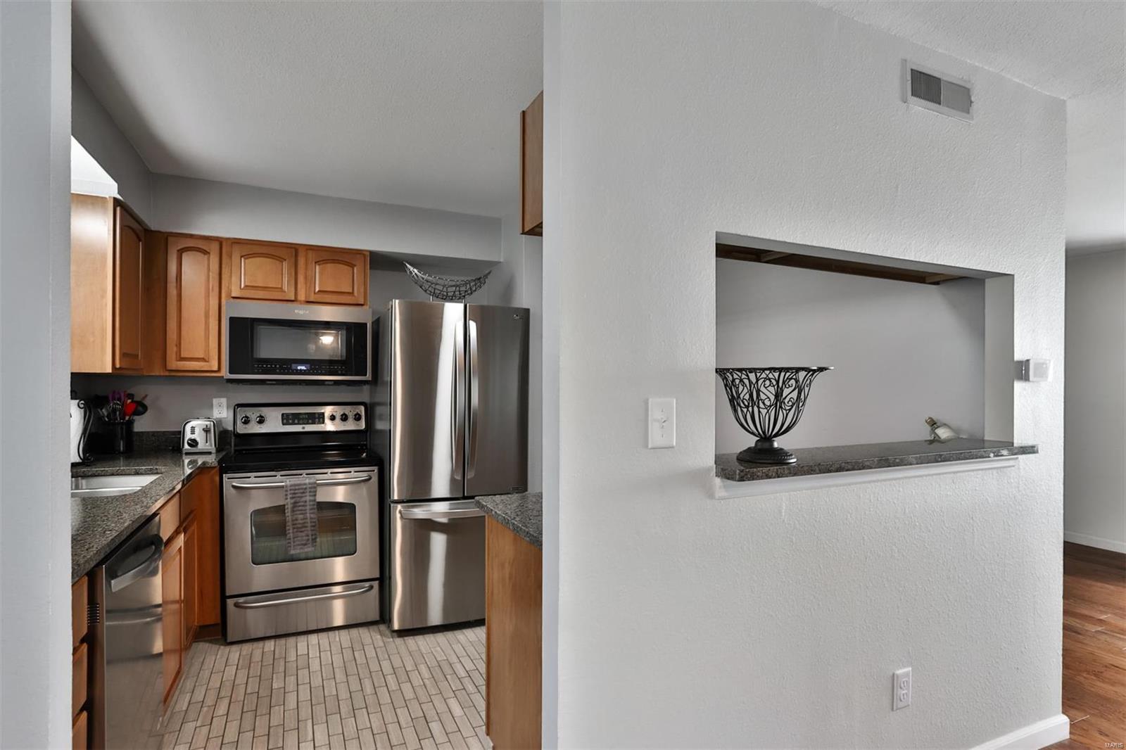 Greenbriar Condo - Residential