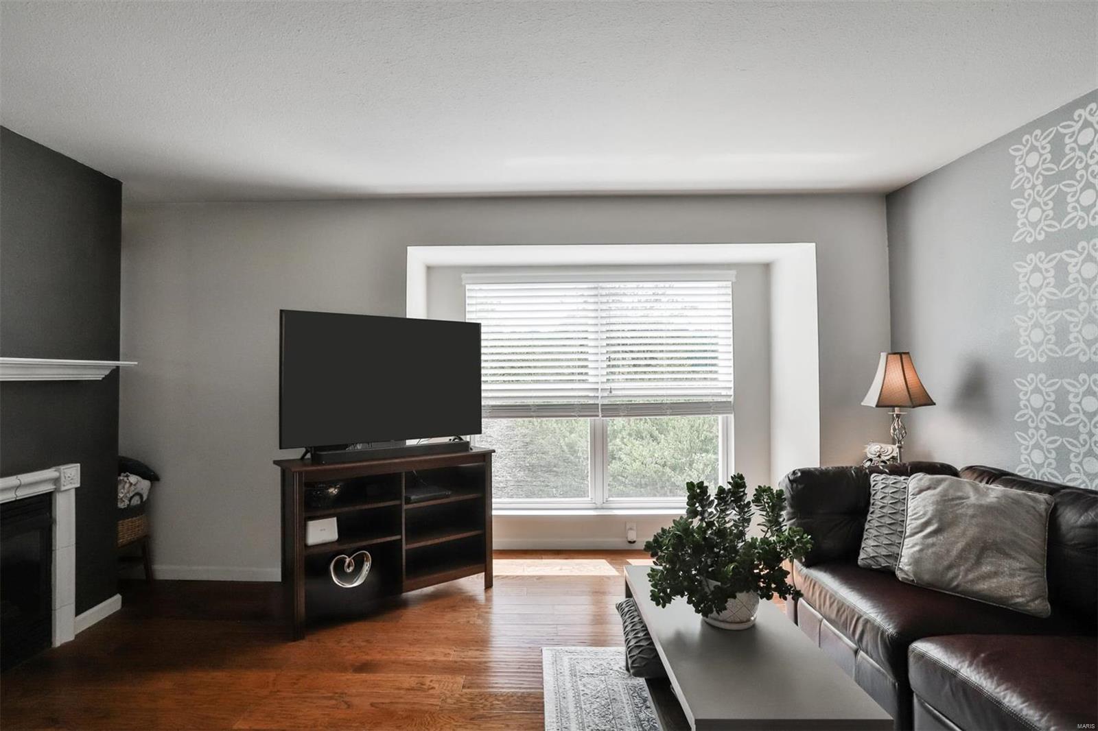 Greenbriar Condo - Residential