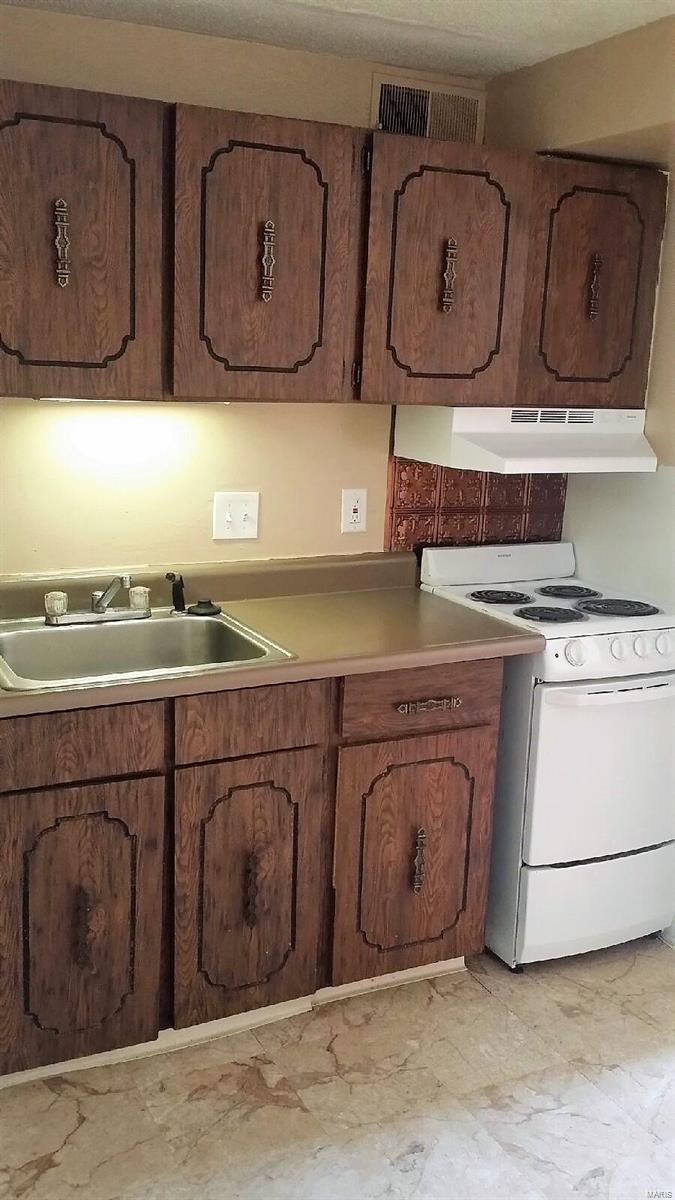 Riverview Gardens - Residential Income