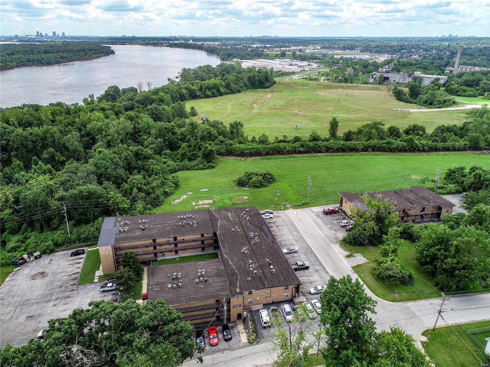 Riverview Gardens - Residential Income