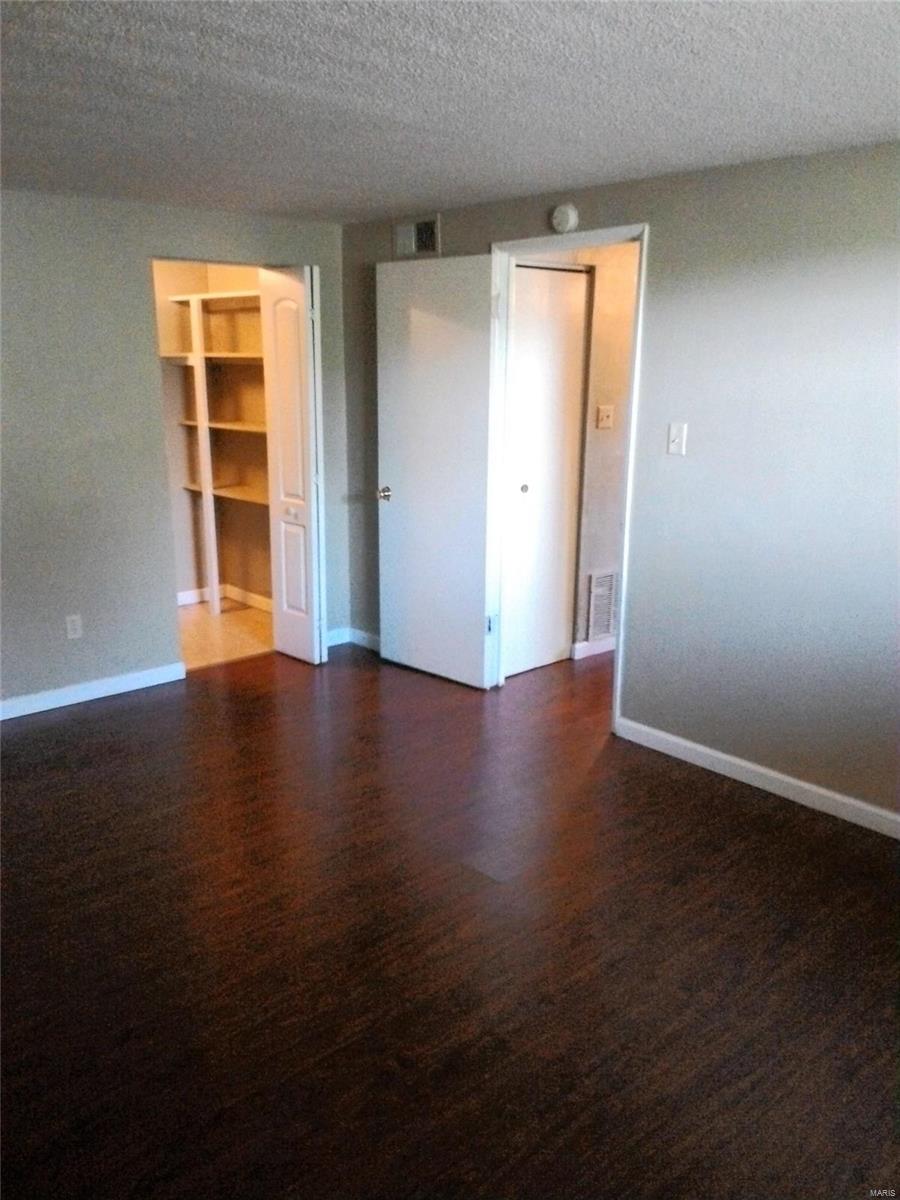 Riverview Gardens - Residential Income