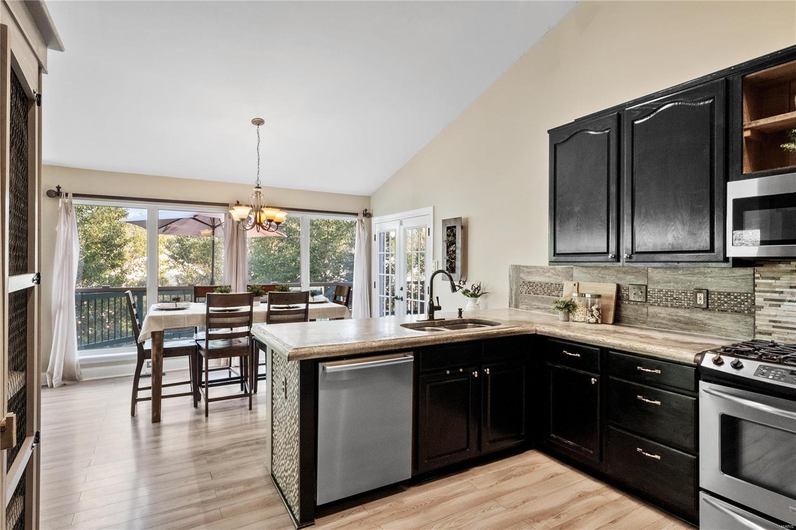 Charleston Oaks - Residential