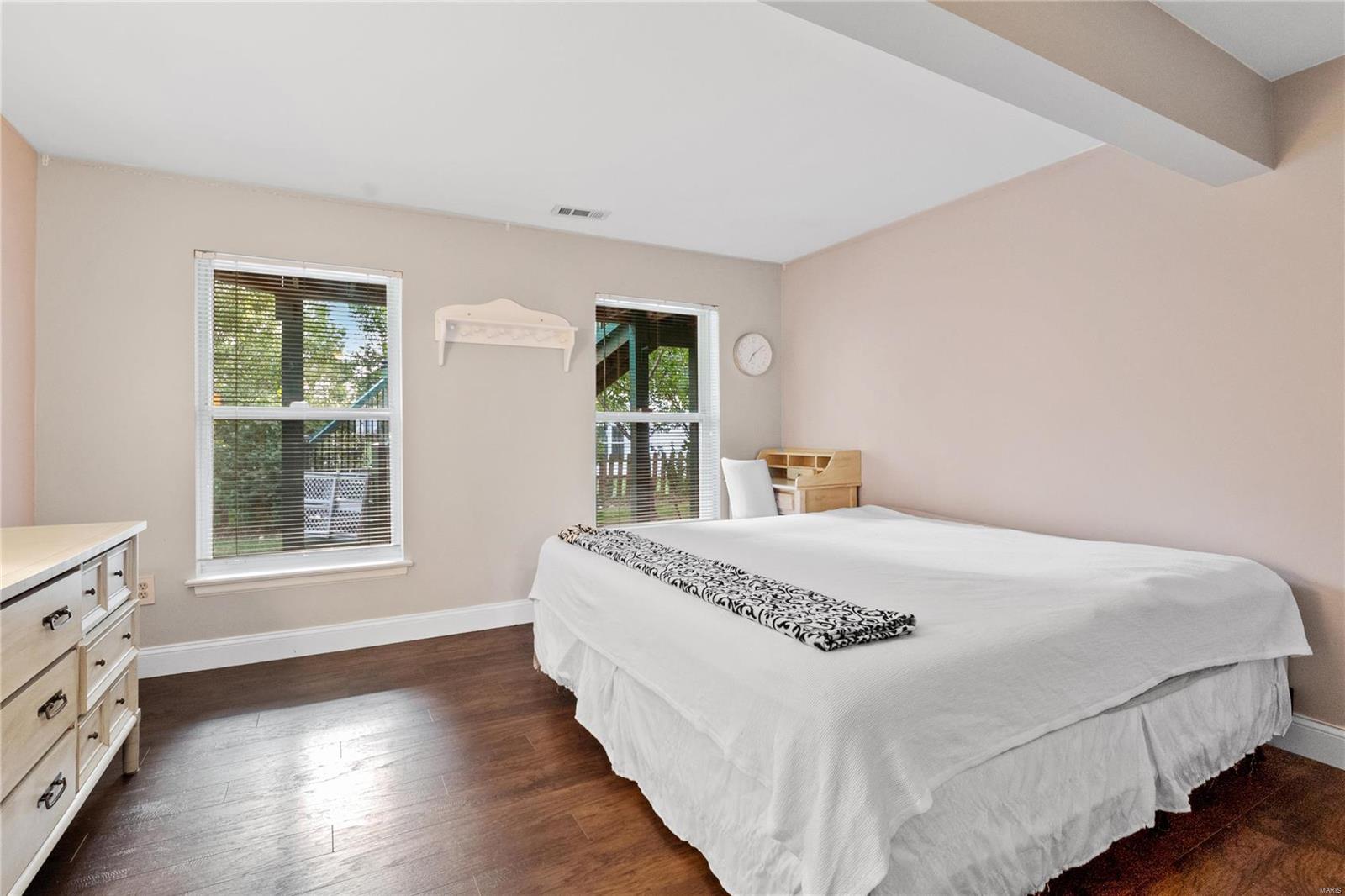 Charleston Oaks - Residential