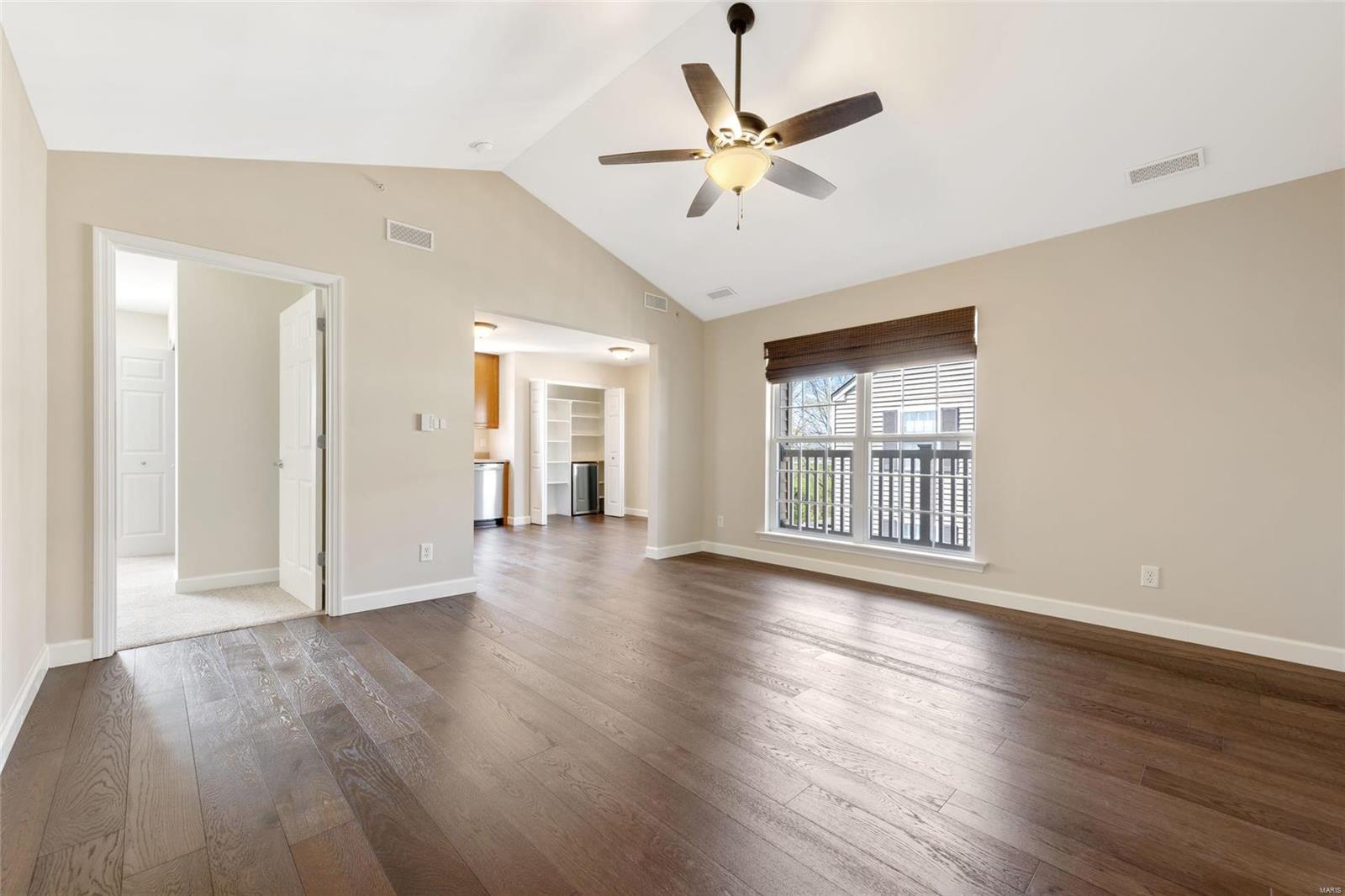 Saratoga #2 Condo #5 - Residential