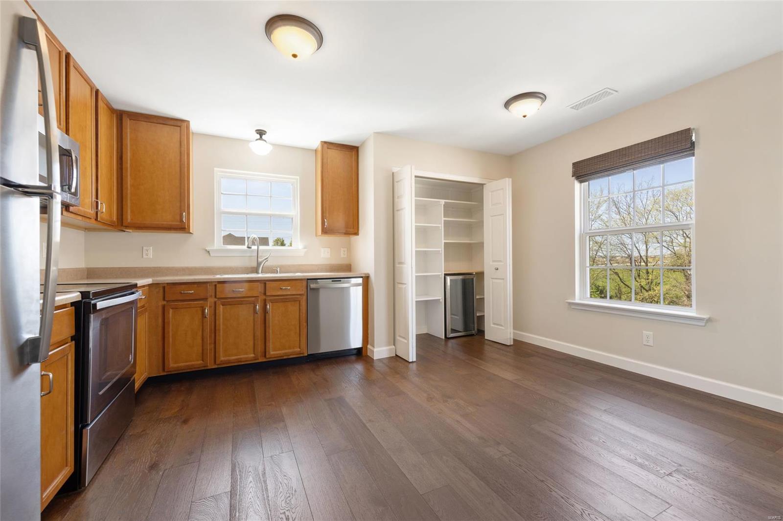 Saratoga #2 Condo #5 - Residential