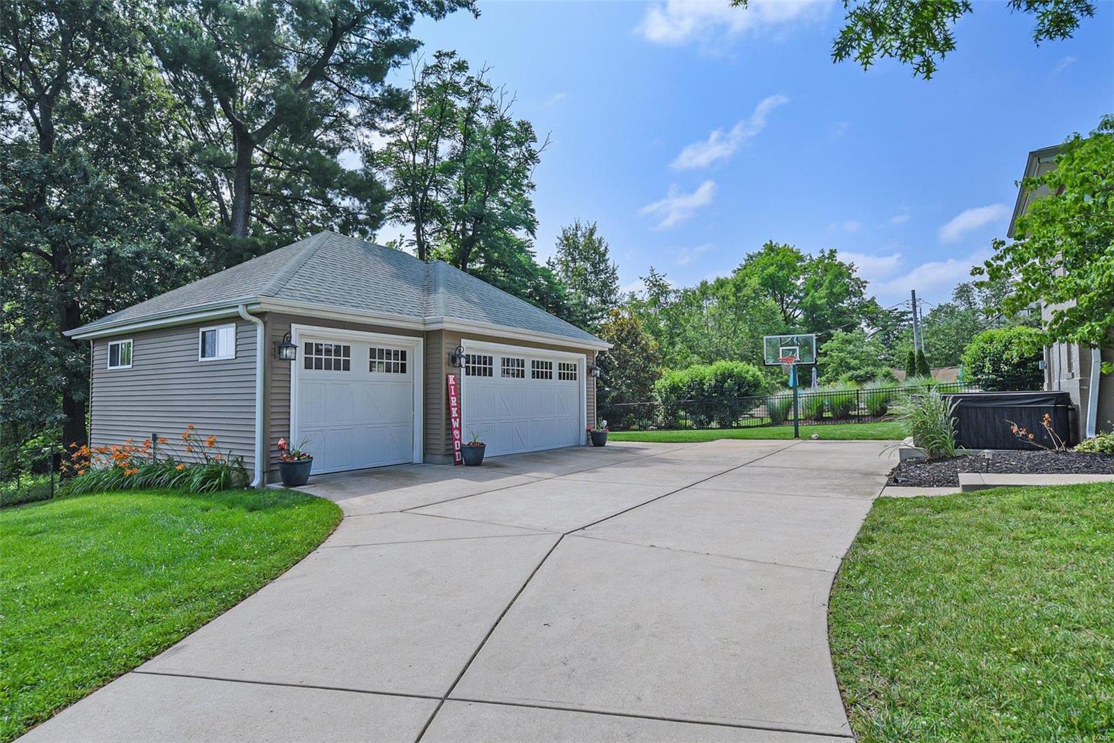 Adens Forest - Residential