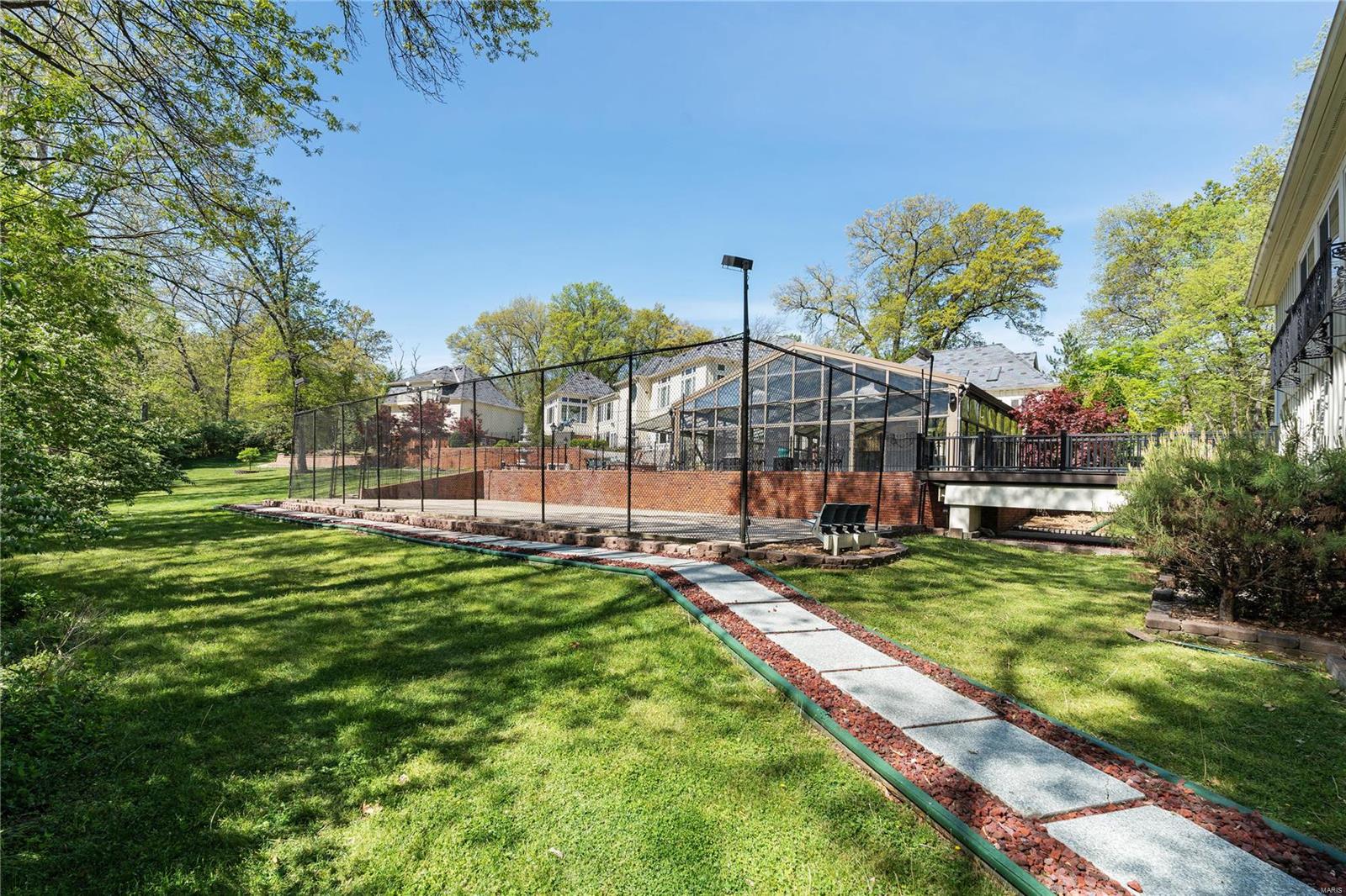 Log Cabin Estates Amd Of Lts 3 - Residential