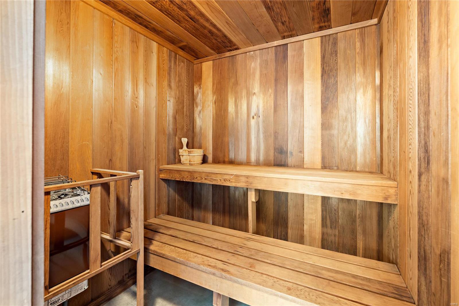 Log Cabin Estates Amd Of Lts 3 - Residential