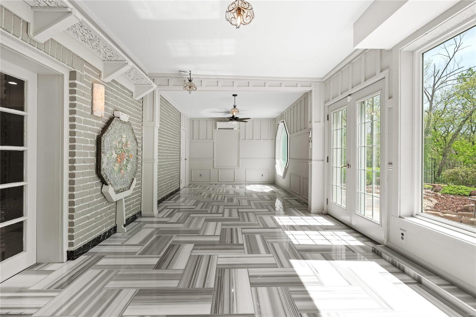 Log Cabin Estates Amd Of Lts 3 - Residential