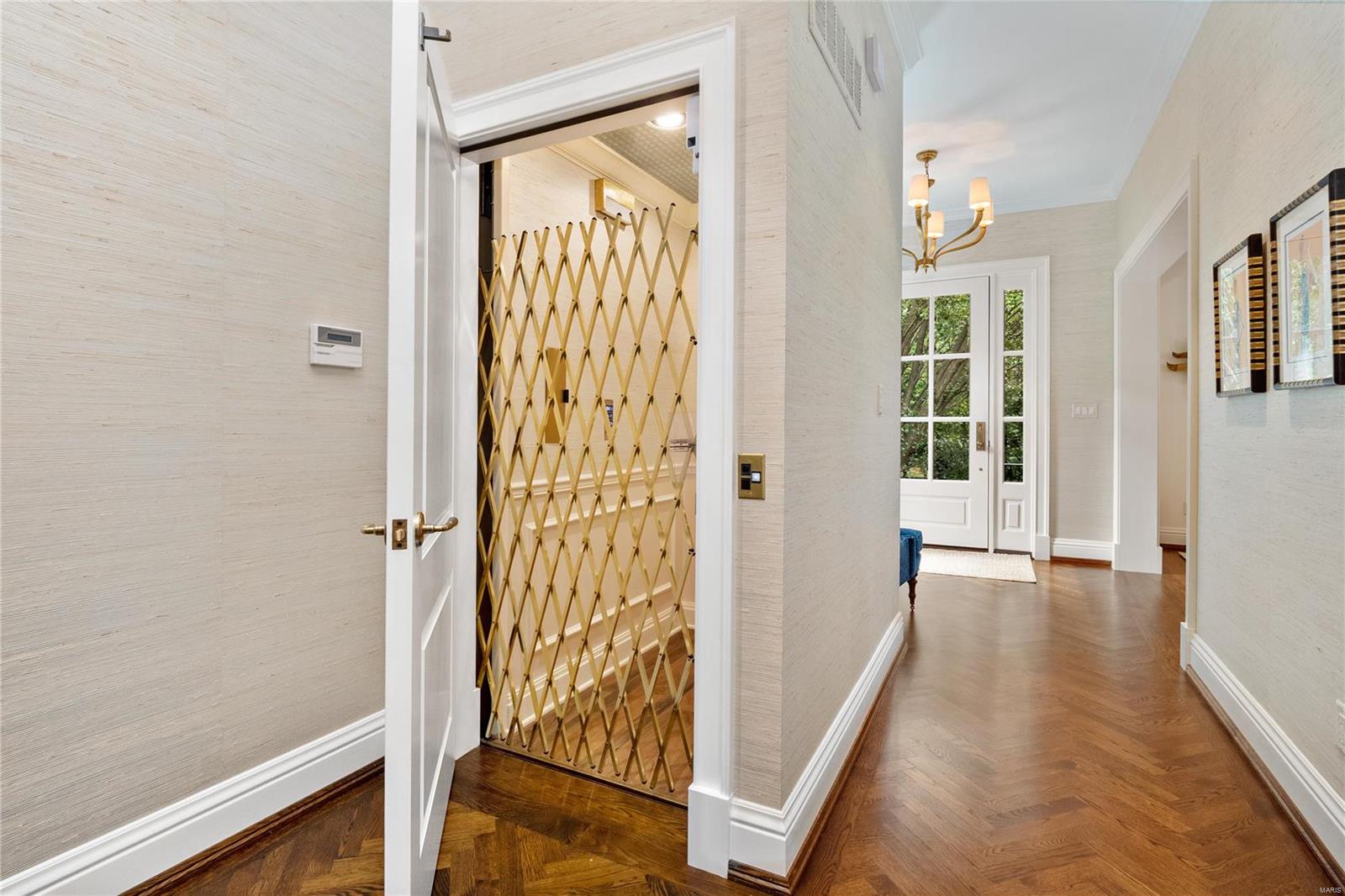 Clayton Lane - Residential