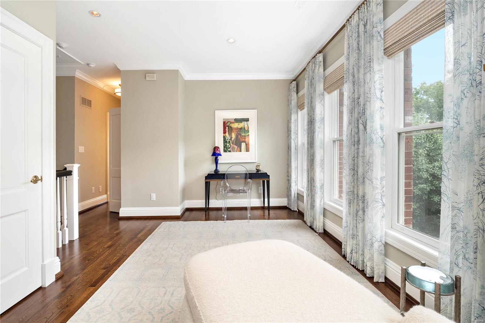 Clayton Lane - Residential