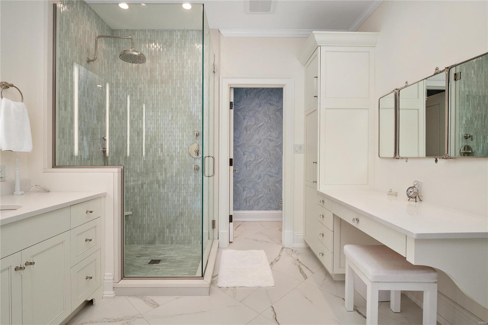 Clayton Lane - Residential