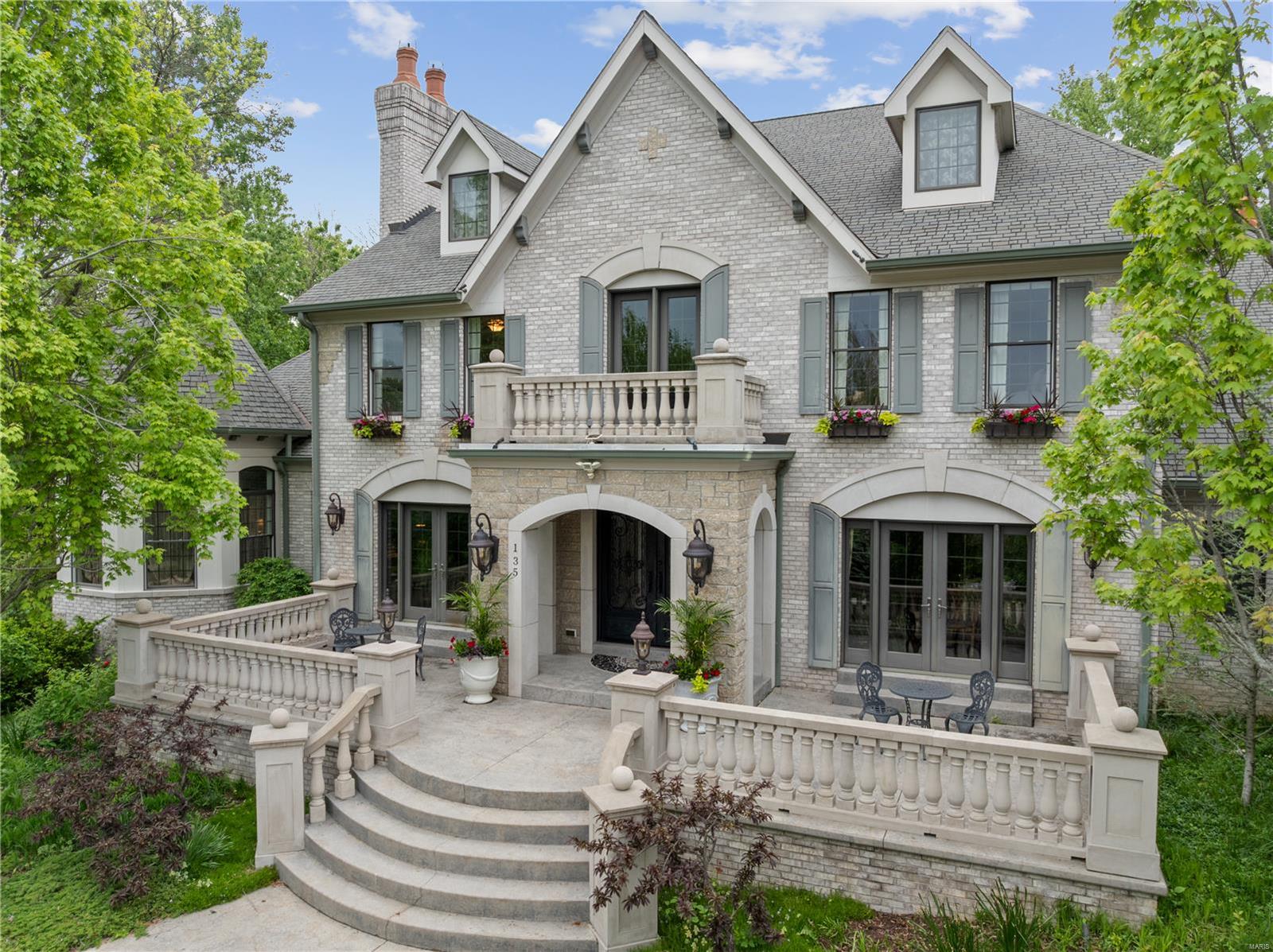 135 Ballas Court