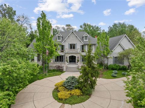 135 Ballas Court St Louis MO 63131