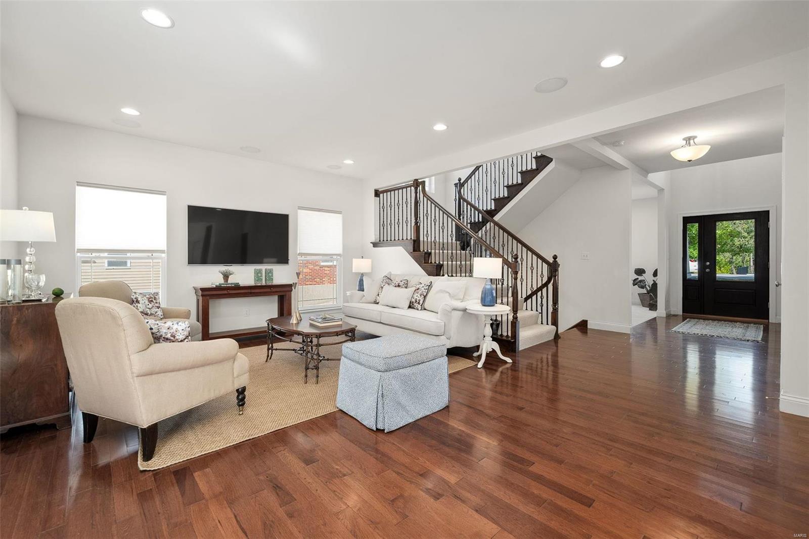 Mai Bo Gardens - Residential