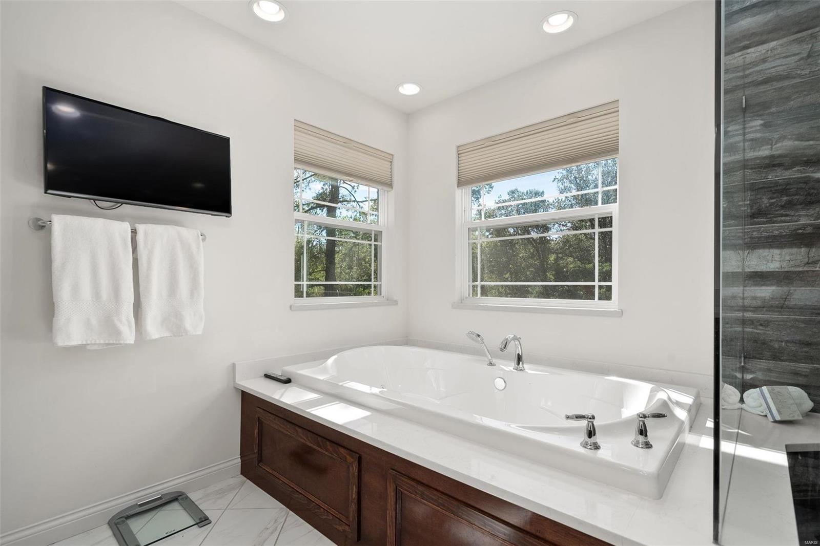 Mai Bo Gardens - Residential