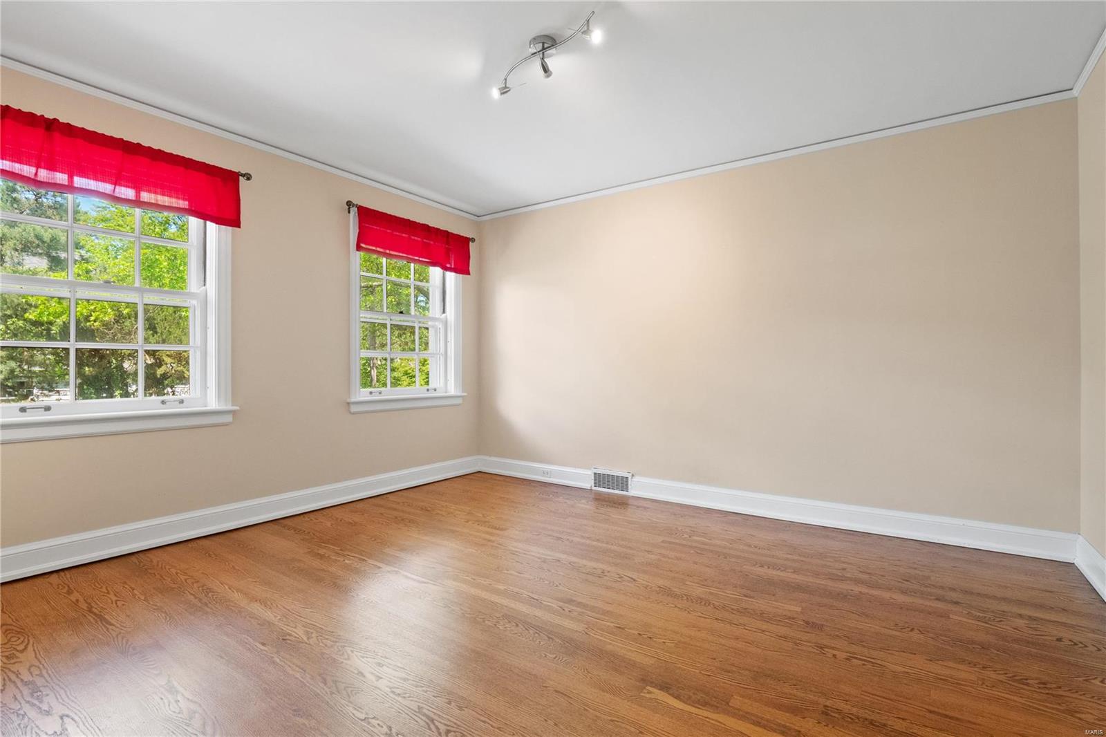 Nellie Vail Plant - Residential